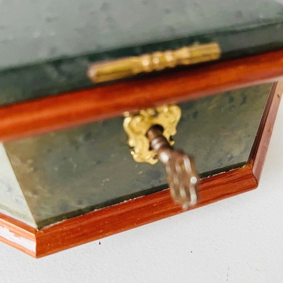 Image 1 of Carillon vintage MAPSA portagioie in legno intarsiato con fiori verdi Sorrento anni '60