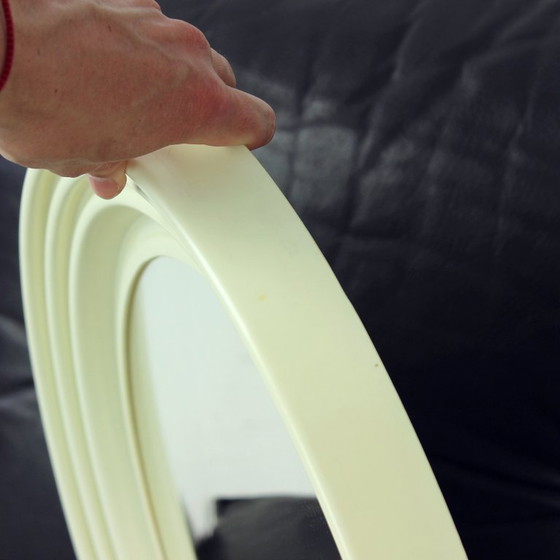 Image 1 of Mid Century Wandspiegel in kunststof lijst, Tsjecho-Slowakije 1960