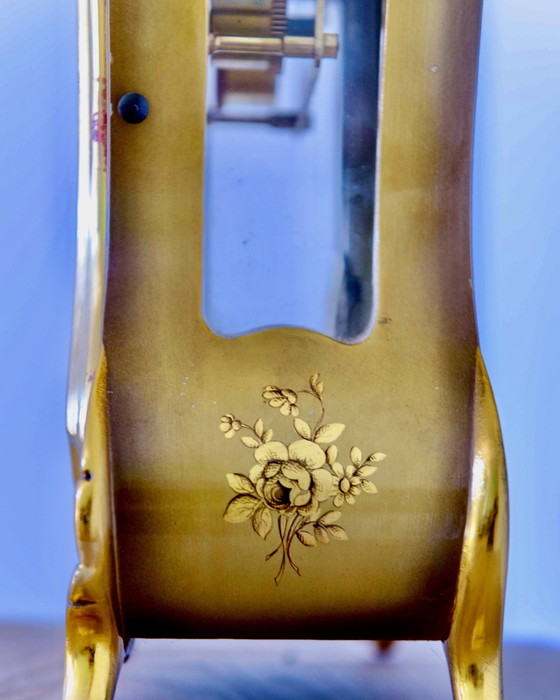 Image 1 of Le Castel Duchesse clock – Swiss craftsmanship in opulent Louis XV style (1958)