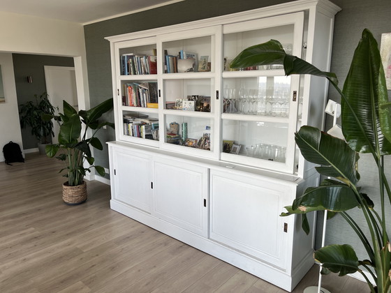 Image 1 of Ampia credenza