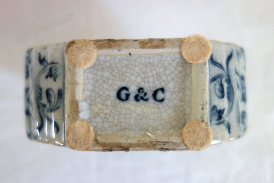 Porcelain vial, G & C Interiors Denmark – Decorative Objects (photo 9 of 9)