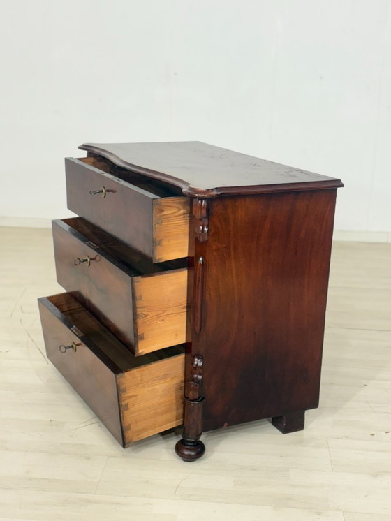 Image 1 of Preciosa cómoda Luis Felipe / mueble antiguo / lavabo