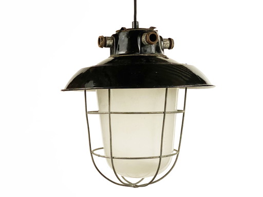 Grande lampe suspendue industrielle. Suède 1950S