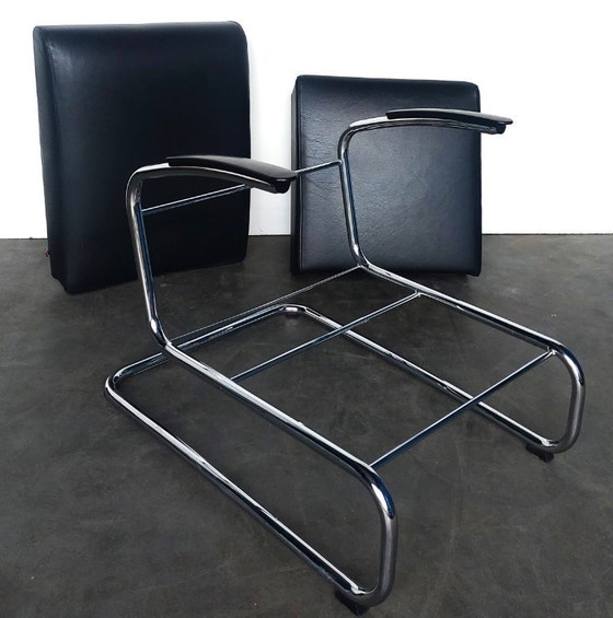 Image 1 of Gispen 405 | glans chroom | zwart leer | zgan