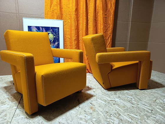 Image 1 of CASSINA Paire de fauteuils Utrecht 637 NEUF 2026 en laine KVARD Moutarde par Gerrit Rietveld