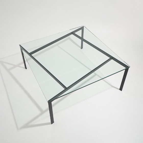 Image 1 of Mesa de centro de vidrio y metal diseñada por Paolo Tilche para Arform, década de 1960.