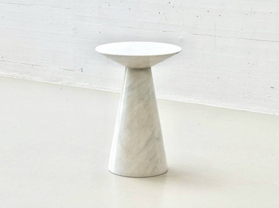 Image 1 of Round table in Carrara marble by Carlo Scarpa for Cattelan Italia, 1970s