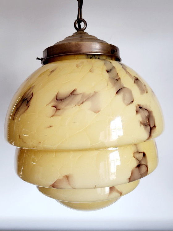 Image 1 of Art deco opaline glazen hanglamp, gemarmerd, messing, jaren 1930
