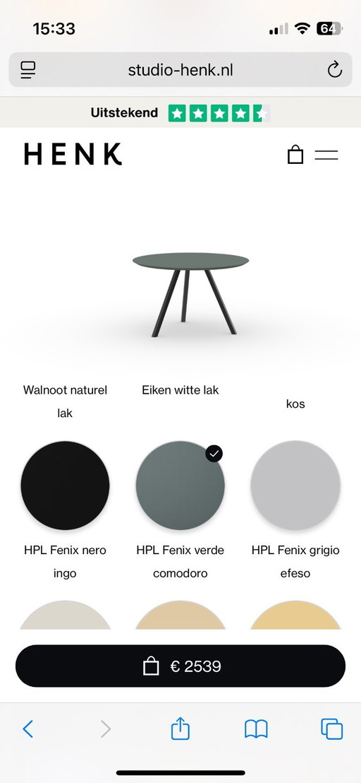 Studio Henk round dining table
