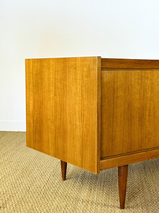 Image 1 of Scandinavisch dressoir van teakhout, 1960
