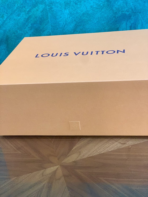 Scatola Louis Vuitton Molto Grande 51x42x19 – Oggetti decorativi, Paper, Other (photo 3 of 15)