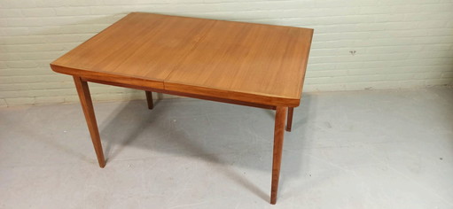 Vintage uitschuifbare eettafel