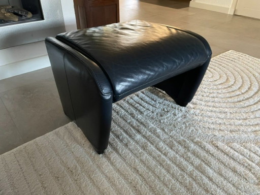 Jori stool/footstool blue leather – hockers en poefs (photo 2 of 5)