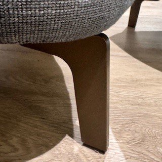 Image 1 of Leolux futeuil Jill + voetbank