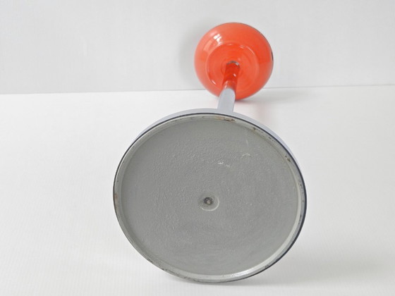 Image 1 of Cendrier Sur Pied Vintage 1970 En Metal Laque Orange & Chrome 70s Space Age