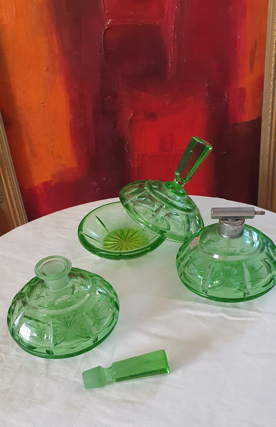 Image 1 of ensemble de toilette Art Déco