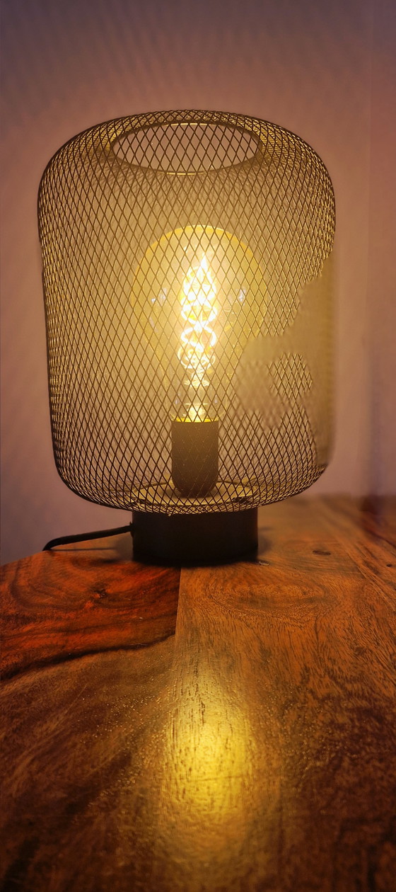 Image 1 of Metal industrial-style lamp