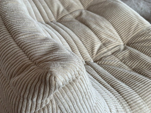 Canapé deux places Togo par Michel Ducaroy pour Ligne Roset