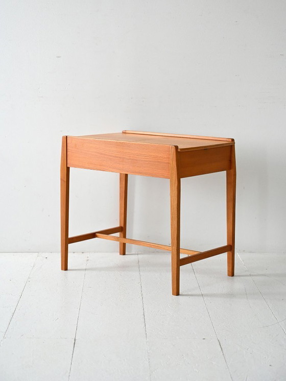 Image 1 of Tavolino da caffè vintage in olmo scandinavo con vano portaoggetti