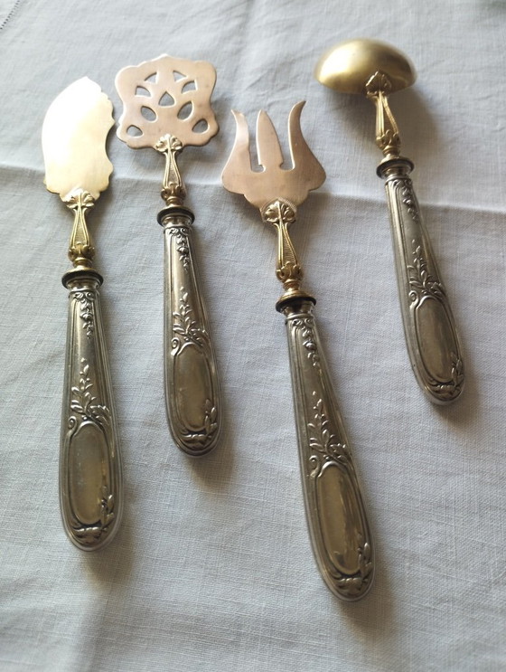 Image 1 of An old-fashioned dessert or hors d'oeuvre service