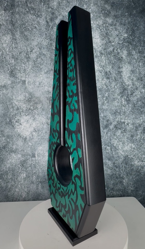 Image 1 of Skulptur Flora elegant beautiful von Rotan Hunt Wood