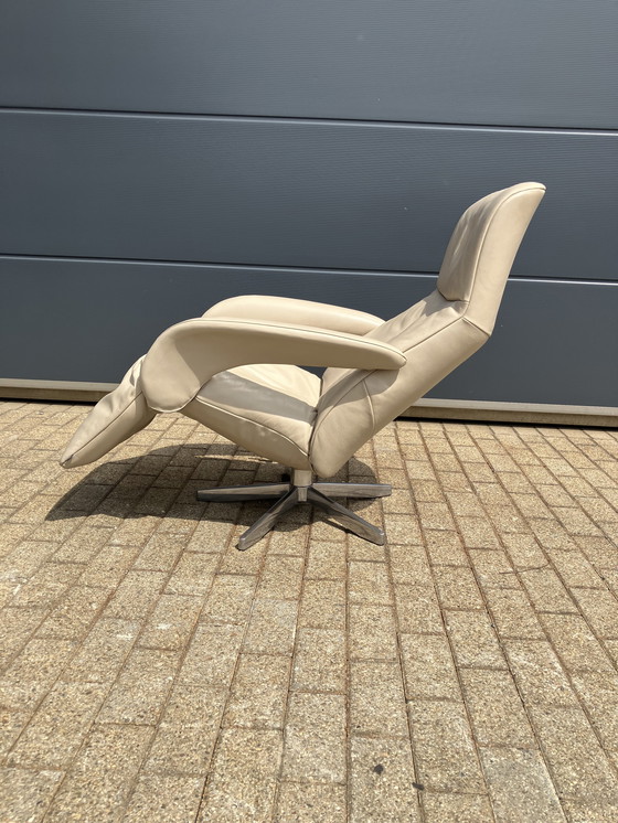 Image 1 of Jori Symphony Medi Mono-move recliner Beige Lipano leather
