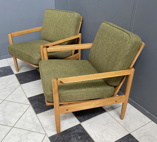 set of arm chairs in green fabric and wood 1960s 