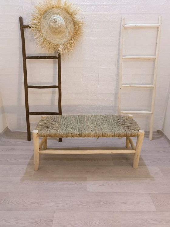 Handgemaakte Marokkaanse houten bank met natuurlijk geweven zitting – Bankjes, Rattan, Wood (photo 8 of 9)