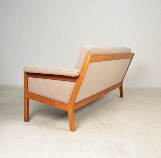 Image 1 of GE40 Scandinavische sofa in eikenhout, gestempeld Hans J. Wegner voor Getama, jaren 60