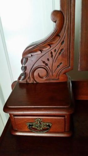 Comò Vittoriano con Specchio (English Dresser) – Tolette, Glass, Wood (photo 3 of 5)