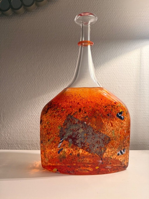 Vase signé Kosta Boda « Satellite » par Bertil Vallien - Grands Confettis Rouges (Modèle 89715)