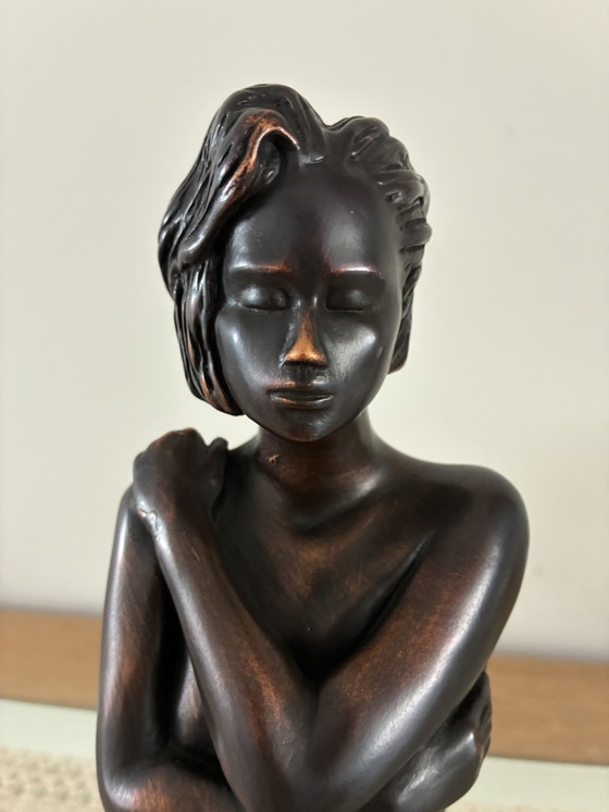Image 1 of Paor S.A. Madrid – Buste féminin signé – Patine bronze – Socle en marbre