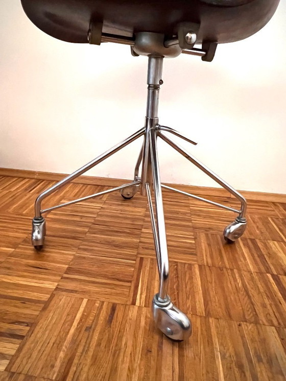 Image 1 of Fritz Hansen teak swivel chair Arne Jacobsen