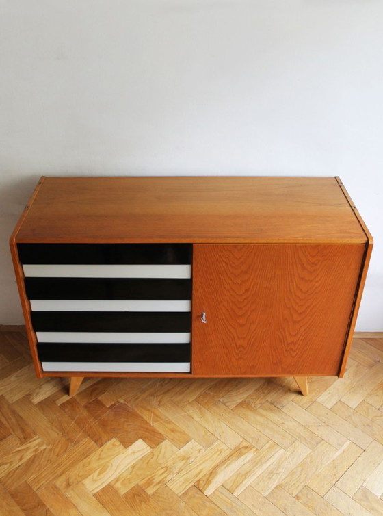Image 1 of Origineel Tsjechisch dressoir uit de jaren 60 van Jiří Jiroutek
