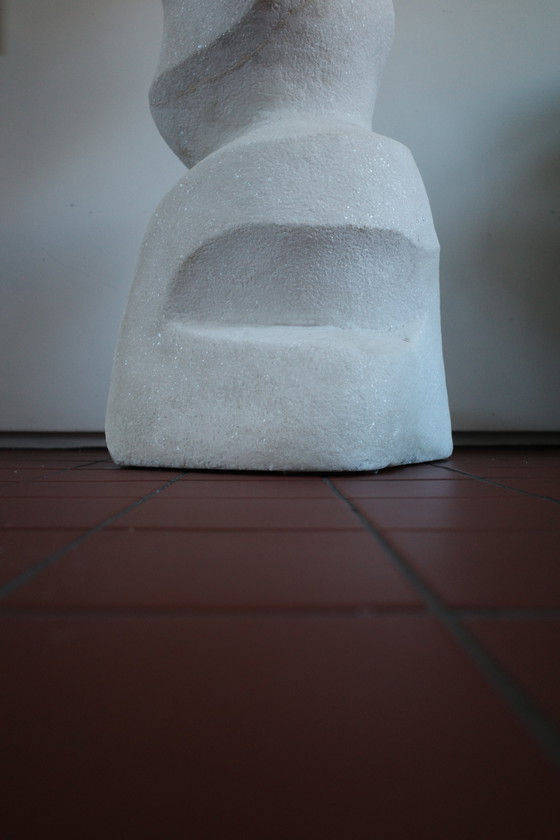 Image 1 of Stehende Granit-Stein-Skulptur