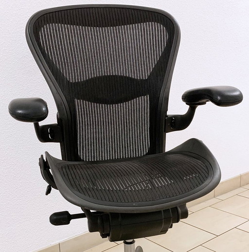 Herman Miller Aeron - taille B, cuir