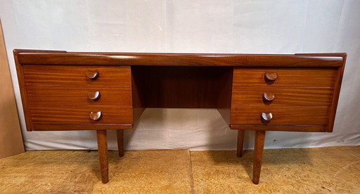 Mid Century Retro Bureau vintage en teck par White & Newton (1960s)