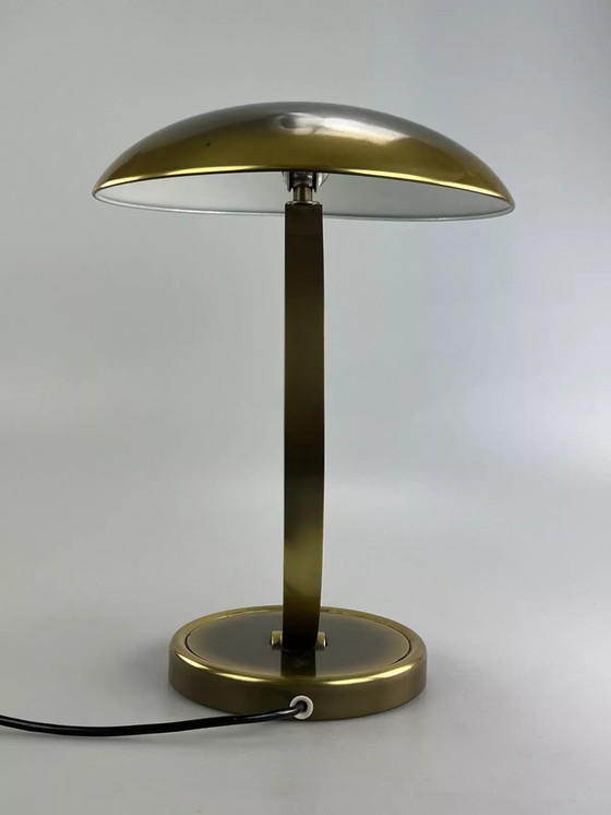 Image 1 of Lampada da tavolo Kaiser Idell anni '60, 6751, ottone, design di metà secolo