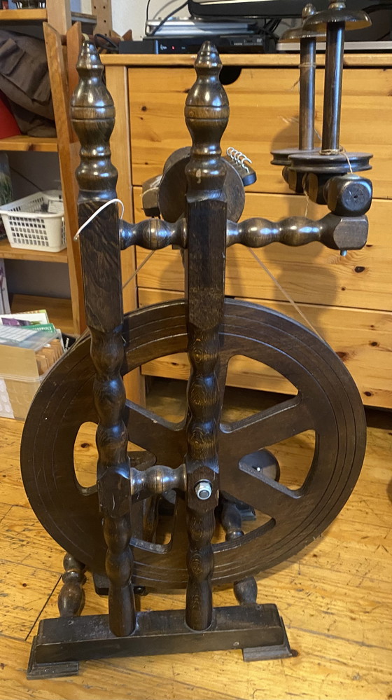 Image 1 of Spinnewiel
