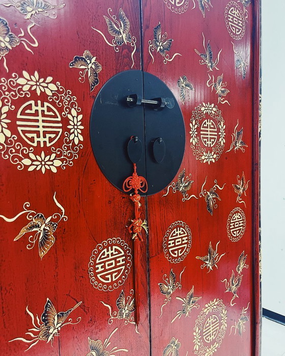 Image 1 of Vintage Chinese kast rood