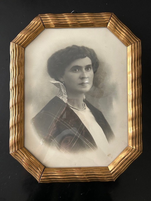 ritratto con cornice in ottone degli anni '20