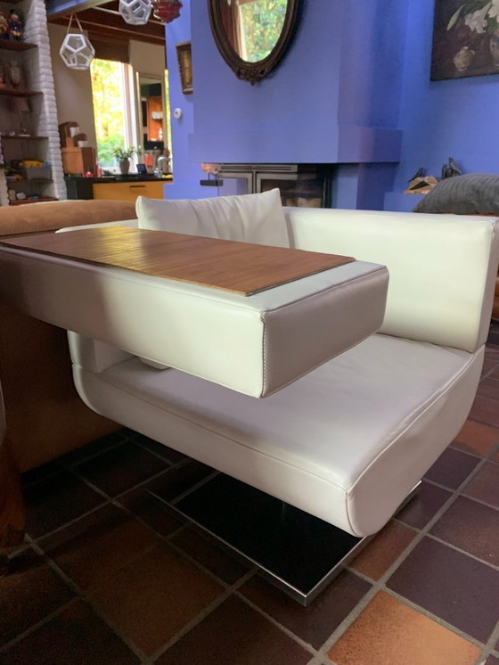 Image 1 of Sillón de diseño Jori Chillap de cuero Konia blanco