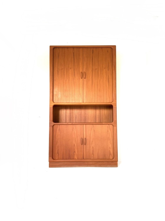 Vintage XL Teak Highboard, Dyrlund '80 – High Boards, Wood (photo 4 of 15)