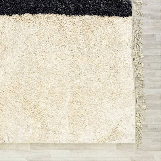Alfombra bereber de lana pura, hecha a mano, 250x150 cm, fabricada en Marruecos. – Wool (photo 7 of 9)