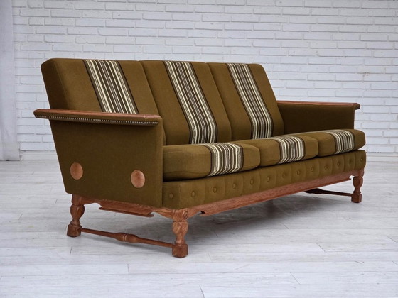 Image 1 of Dänisches 3-Sitzer-Sofa aus den 1970er Jahren, Möbelwolle, massives Eichenholz.