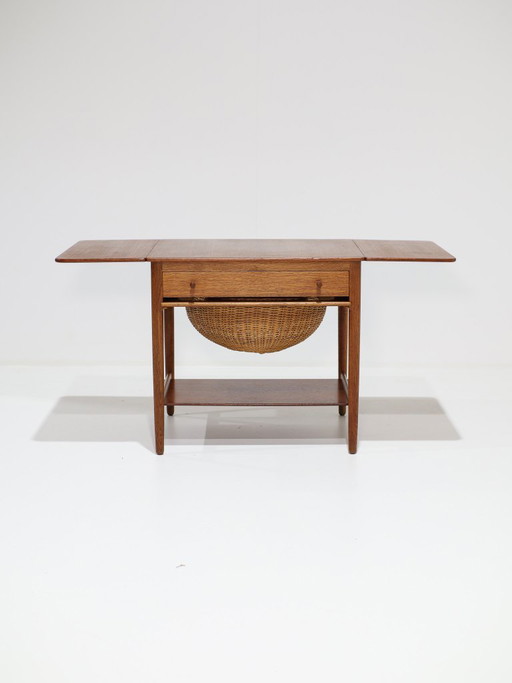 Tavolo da cucito Hans Wegner AT33 Andreas Tuck in teak e rovere, danese, anni '50 – bijzettafels, Wood (photo 2 of 12)