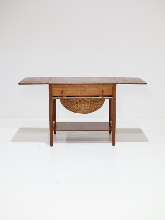 Tavolo da cucito Hans Wegner AT33 Andreas Tuck in teak e rovere, danese, anni '50 – Tavolini, Wood, Vintage (photo 2 of 12)