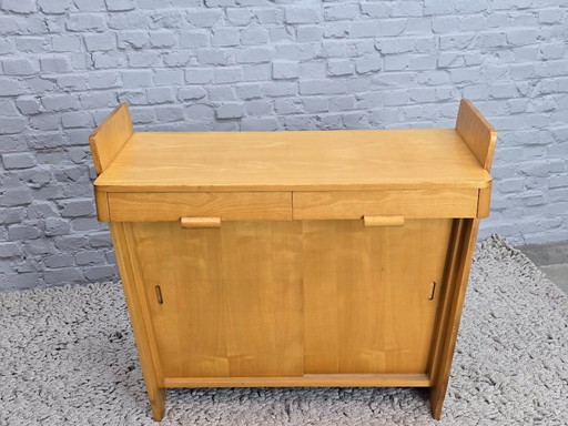 Commode en frêne de style Art déco, design milieu du siècle, avec tiroirs et portes coulissantes, années 1950.