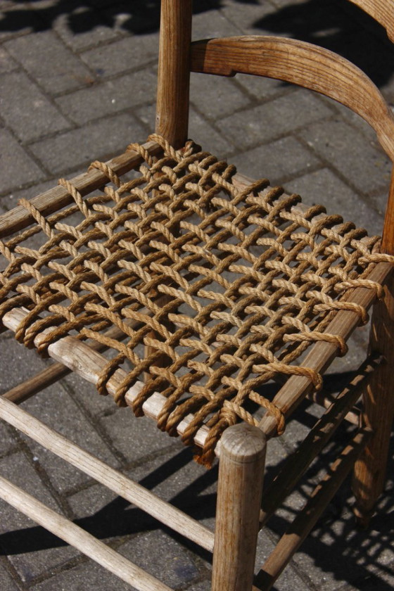 Image 1 of Handwerklich gefertigter Bauernhofstuhl primitives Design Ende 19.