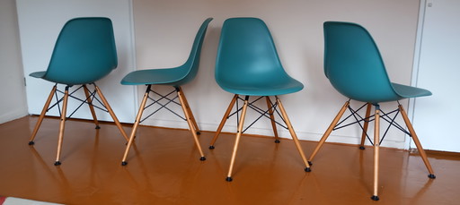 Vitra Eames DSW 4x